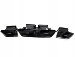 Grelha OEM 5E0820951 para Skoda Octavia III