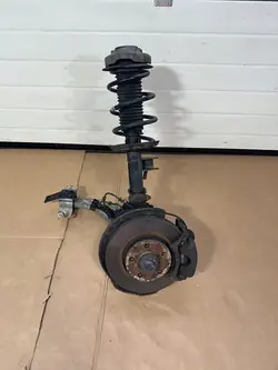 Snodo anteriore destro, braccio, ammortizzatore, mozzo Mercedes B W246 M