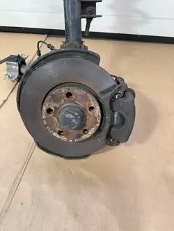 Fram höger styrknut, kontrollarm, stötdämpare, nav Mercedes B W246 M