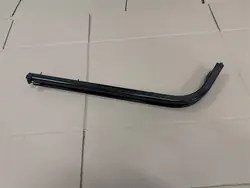 OEM R2X6-V25004-BC Schiebetür-Führungsschiene Ford