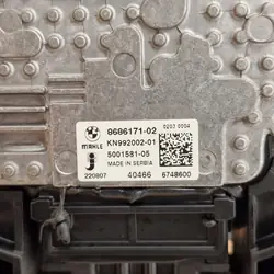 Jäähdytinpuhaltimen Kotelo BMW X5 G05 X6 G06 OEM 8655761