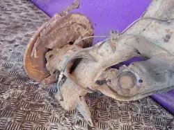 OEM Zawada-387628- Bakaxelbalk för Renault Scenic II
