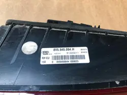 Audi OE Höger Bakljus OEM 8V5945094H Begagnad