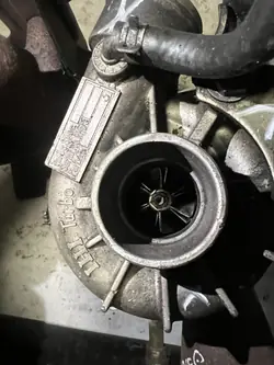 Turboahdin OEM mefjuu Alfa Romeo 155 2.5 TD:lle