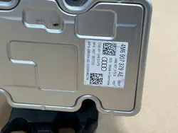 Pompe ABS Audi Q8 OEM 4M6907379AE Occasion