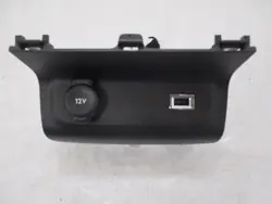 Pistorasia & USB Citroen C3 III OEM 9829485677