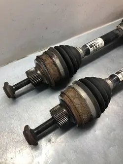 Demi-arbre avant OEM 8K0407271AL pour Audi A5/A4