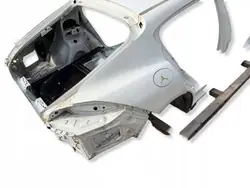 Porsche Panamera Takaoikea oikea lokasuoja OEM 97050396601