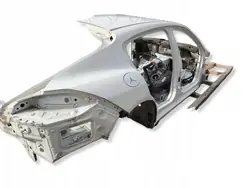Porsche Panamera Bakre höger stänkskärm OEM 97050396601