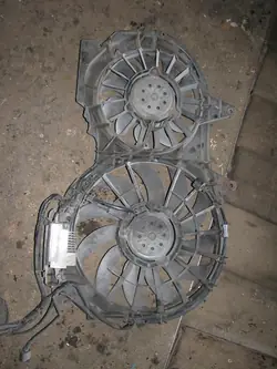 PASSAT B5 AUDI A6 C5 A4 B6 B7 1.9 TDI Ventilador 058121301