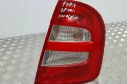 Feu arrière droit SKODA FABIA I 2001