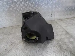 Audi A4 B8 Ilmansuodattimen Kotelo