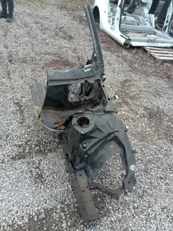 Audi A5 F5 Vänster Framkvartsskena OEM CWIARTKALPA5F5