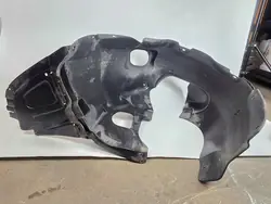 SKODA RAPID Etuvasen Lokasuoja 5JA809961E