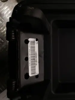 Jeep Grand Cherokee konsoli käsinoja OEM FOB3437