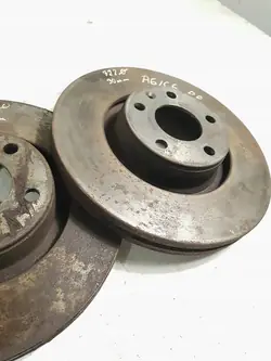 Fram vänster höger bromsskiva Audi A6 C6