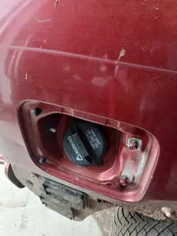 Suzuki Grand Vitara I Einfüllstutzen-Verschluss OEM