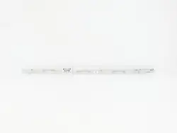 Clip de seuil avant gauche OEM 57156/07653 Peugeot 208