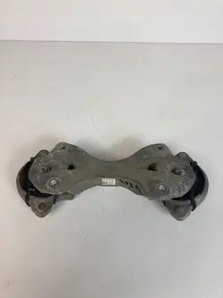 Soporte de caja Mercedes E AMG W213 3.0 V6 a2132400300
