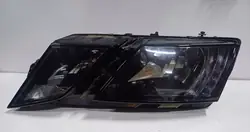 Farol esquerdo SKODA OCTAVIA III LIFT -