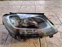 Rechter koplamp Mercedes W205 C-klasse A2058200261