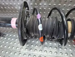 Etuvasen Jousitus OEM S26309101 Renault Twingo
