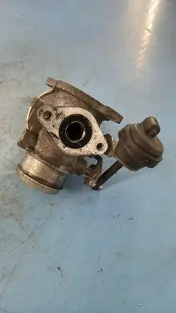Soupape EGR Skoda OE d'occasion pour Octavia 1.9TDI