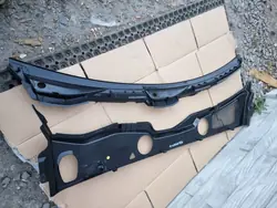 Porsche Macan Aurinkosuoja OEM 95B819447G 95B819403B