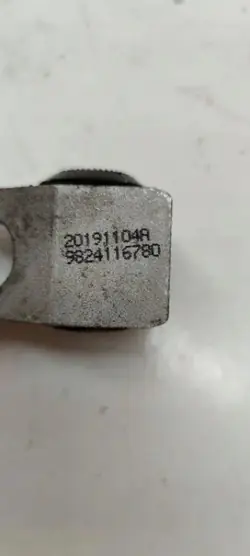 Växellådsfäste OEM 9824116780 för Peugeot 2008 II