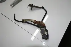 Sensor de nível esquerdo Mercedes W204 0045428518