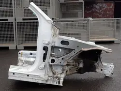 OEM kvart långbalk höger fram Mercedes GLC