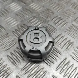 Öljytäyttöventtiili Bentley Flying Spur 4.0L 06B103485E