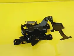 Mercedes motorkapslot OEM DRC101123 - Gebruikt