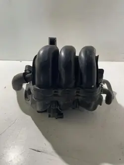 Ansaugkrümmer TOYOTA AVENSIS T25 PA6GF30 2.0L