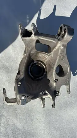 Linke Hinterachsschenkel OEM 991331611 Porsche 911 991