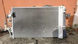 Ventilateur Radiateur Opel Astra H III Zafira B 1.6 13170110