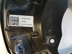Hyundai i30 Bakre bromssköld OEM 52700G4DA0