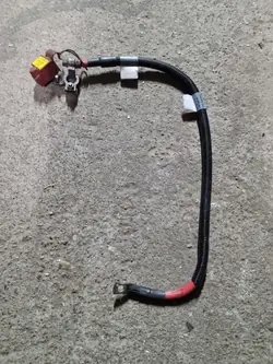 Câble Batterie Scania OEM 2420651 - État Utilisé