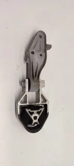 VOLVO XC40 Vaihteiston tuki 32222105