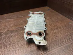 Motorölkühler OEM A6421880001 für Mercedes-Benz
