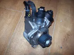 Hochdruckpumpe VW Audi Skoda 2.0 TDI 03L115512D
