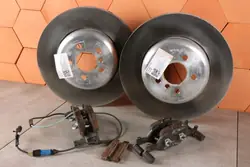 BMW 8831822 6898192 Voor Remschijven & Blokken Set