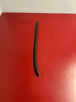 BMW X1 F48 F49 2020 moldura de janela dianteira direita