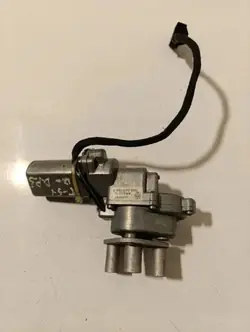 OEM 7H0843766F Vänster Bakdörrslås VW Transporter
