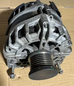 Alternaattori TRAFIC IV III VIVARO B 2.0 231001423R