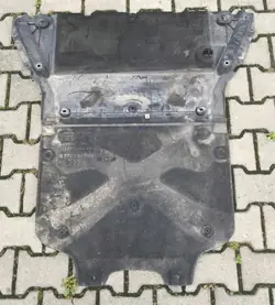 AUDI A4 A5 Motorplåt 8W0863821F 8W0863822B