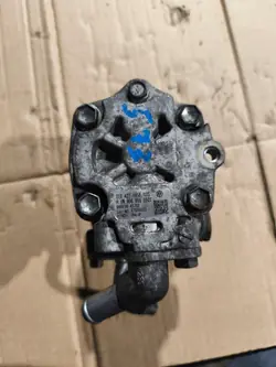 Bomba de direção VW Crafter 2.0TDI OEM 2E0422145B