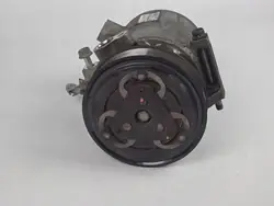 Compresseur de Climatisation Valeo 7813A280