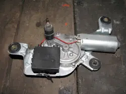 BMW E46 Compact Achterruitenwissermotor 6925096