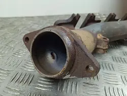 Jeep Grand Cherokee Pakoputken keräin OEM 05038537AD